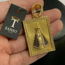 PINGENTE PLACA NOSSA SENHORA APARECIDA (4cm) - BANHADO A OURO 18K