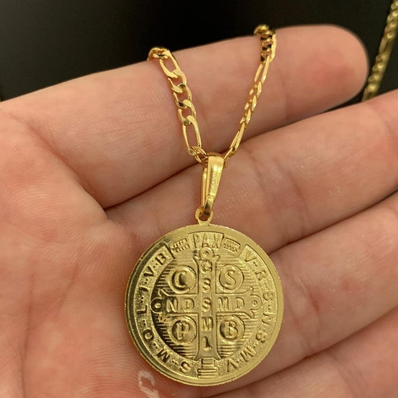 CORRENTE FIGARO 3X1 (3mm) + PINGENTE MEDALHA SÃO BENTO (2,5cm) - BANHADO A OURO 18K