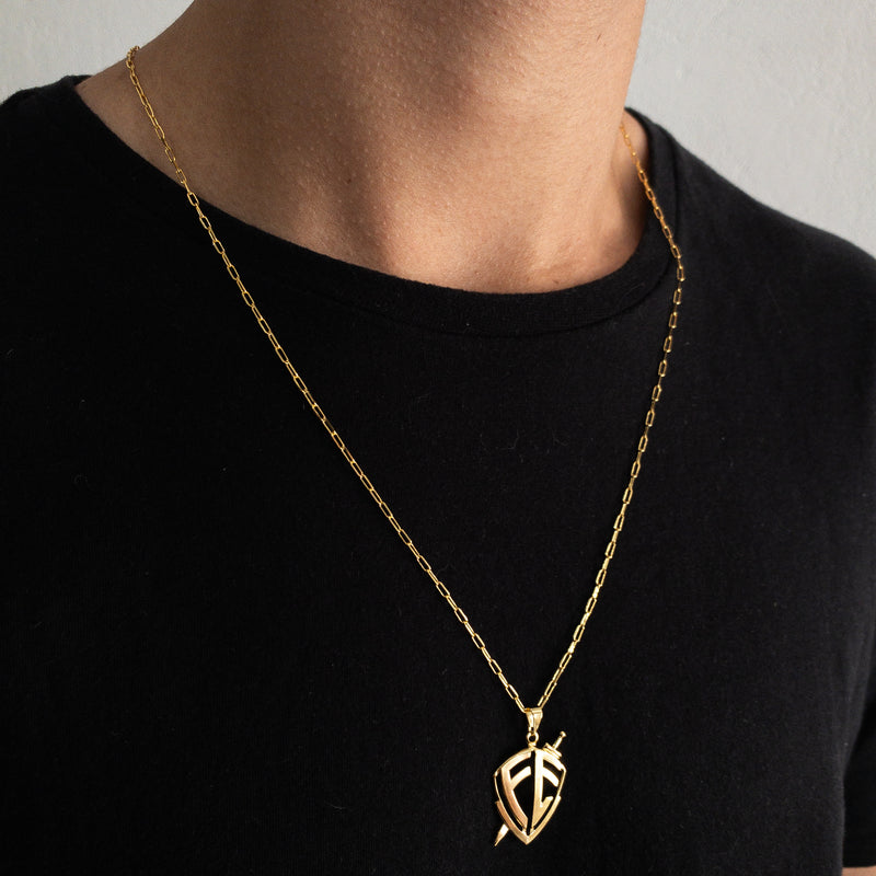 CORRENTE CADEADO FINO (1mm) + PINGENTE ESCUDO DA FÉ (3cm) - BANHADO A OURO 18K