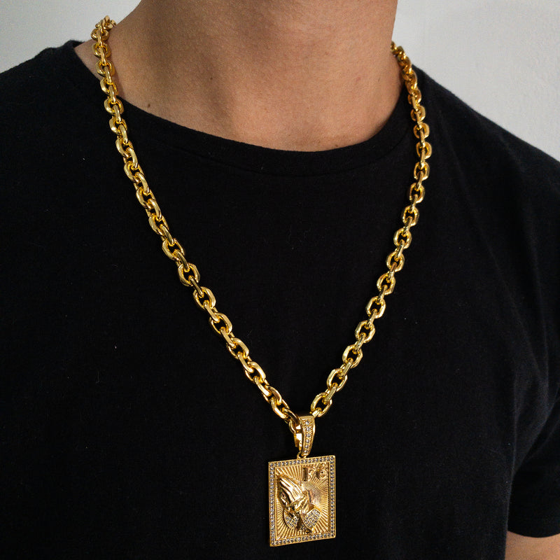 CORRENTE CADEADO (8mm) + PINGENTE PLACA FÉ CRAVEJADA (4cm) - BANHADO A OURO 18K