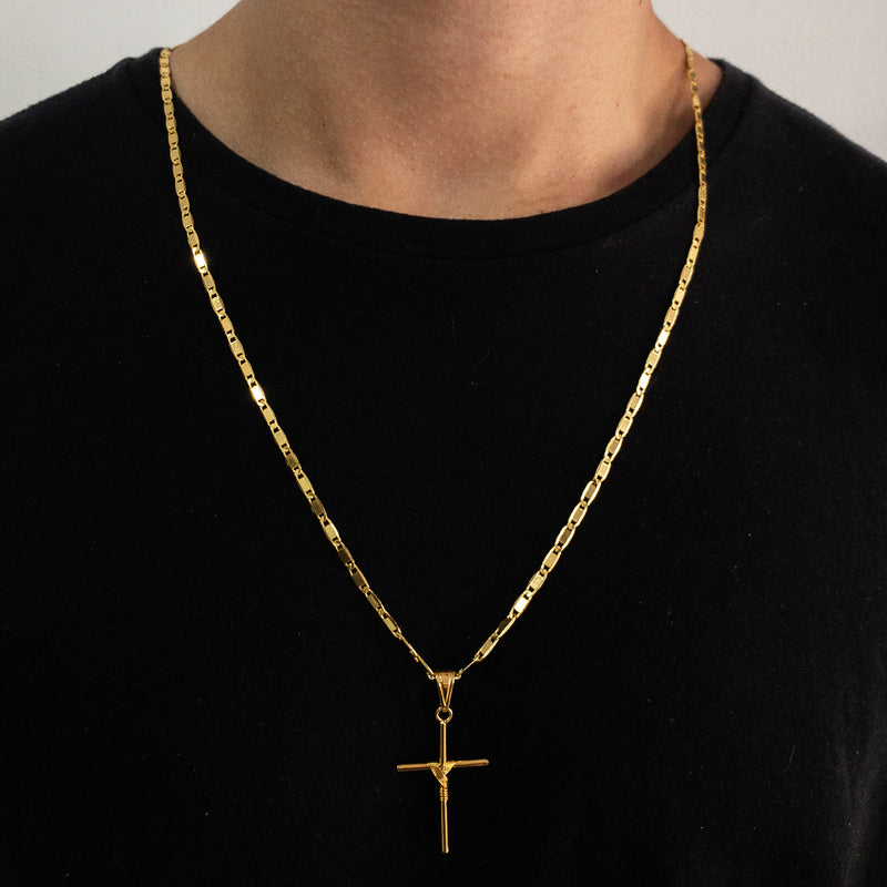 CORRENTE PIASTRINE (4mm) + PINGENTE CRUZ ARAMADA (3,8cm)- BANHADO A OURO 18K