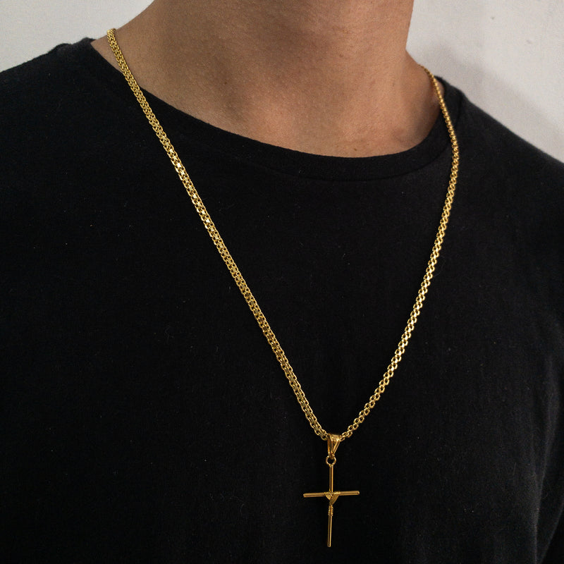 CORRENTE CADEADO DUPLO (4mm) + PINGENTE CRUZ ARAMADA (3,8cm)- BANHADO A OURO 18K