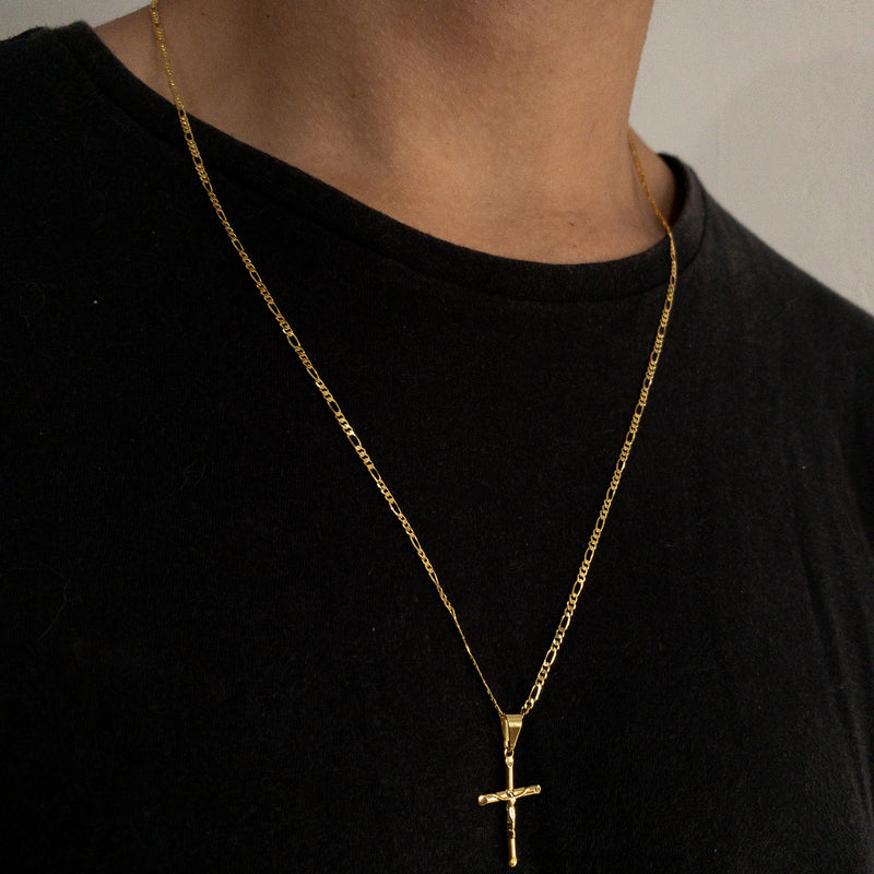 CORRENTE FIGARO 3X1 (1mm) + PINGENTE CRUZ COM CRISTO (2,5CM) - BANHADO A OURO 18K