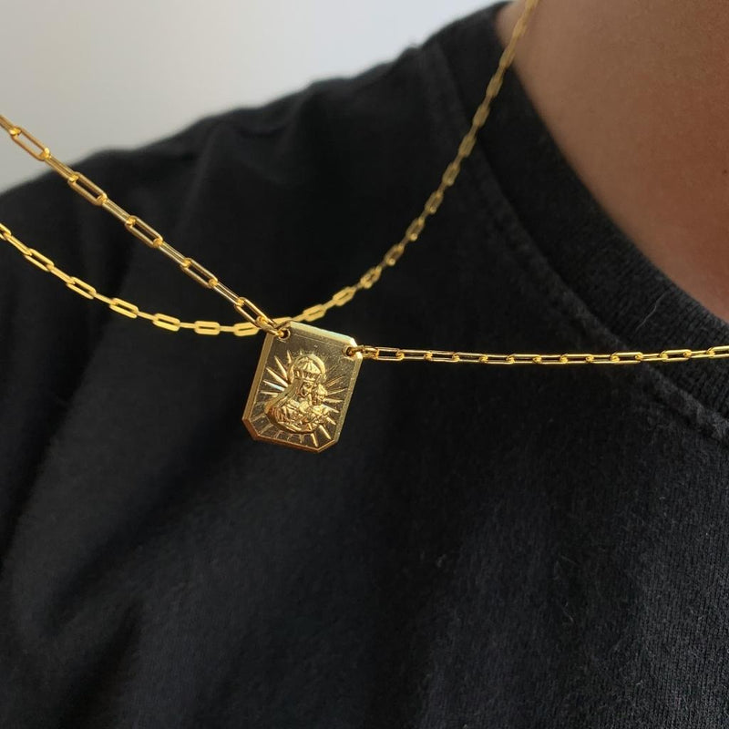 ESCAPULÁRIO NOSSA SENHORA DE NAZARÉ E CRISTO ELO CADEADO LONG - 70 CM - BANHADO A OURO 18K.