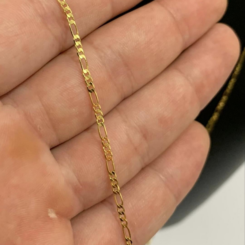 CORRENTE FIGARO 3X1 (1mm) + PINGENTE DE CRUZ 3D CHAPADO (3,5cm) - BANHADO A OURO 18K
