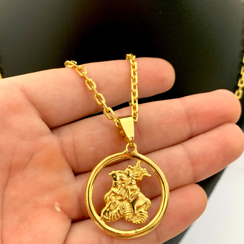 CORRENTE CADEADO (3mm) + PINGENTE SÃO JORGE REDONDO (3,5cm) - BANHADO A OURO 18K