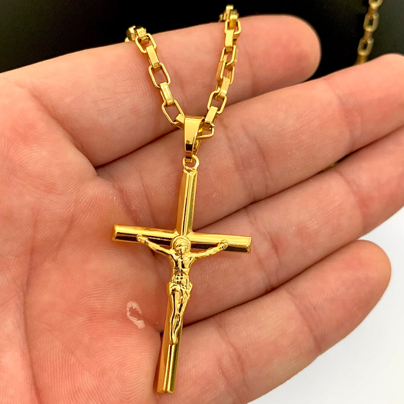 CORRENTE TIJOLINHO (4mm) + PINGENTE CRUCIFIXO CÔNCAVO COM CRISTO (4,5cm) - BANHADO A OURO 18K