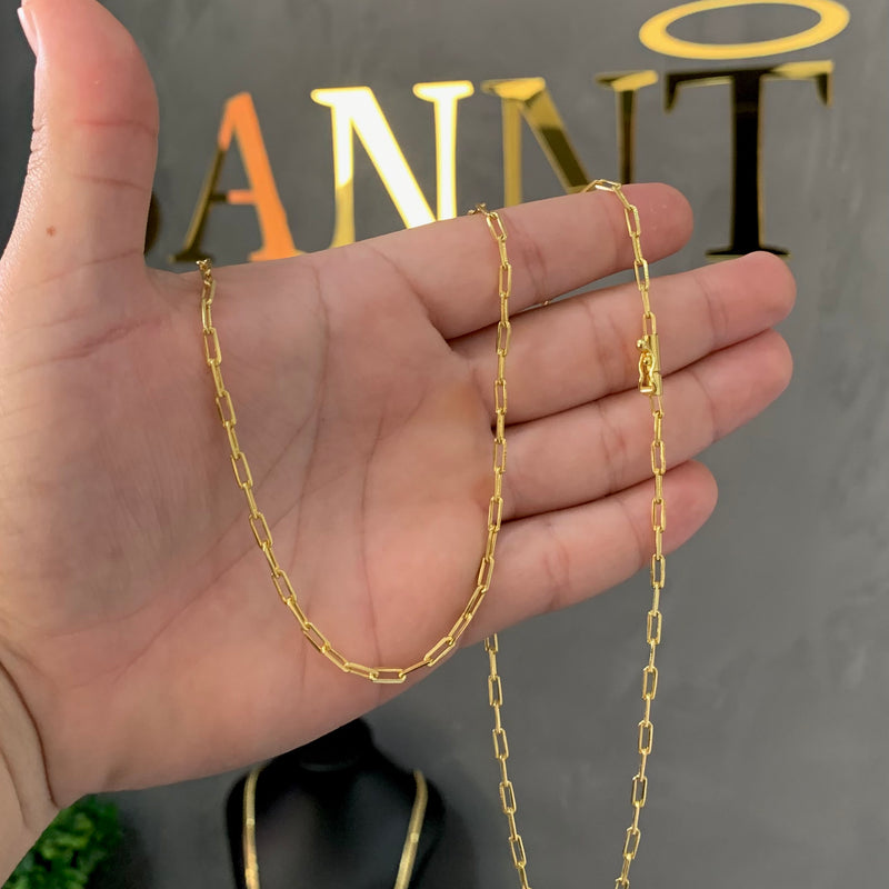 CORRENTE CADEADO FINO (2mm) + PINGENTE ROSA DOS VENTOS (2,5cm) - BANHADO A OURO 18K