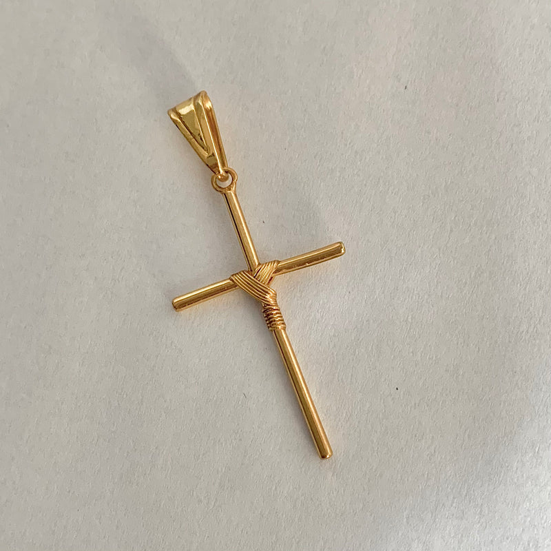 PINGENTE CRUZ ARAMADA (3,8cm)- BANHADO A OURO 18K