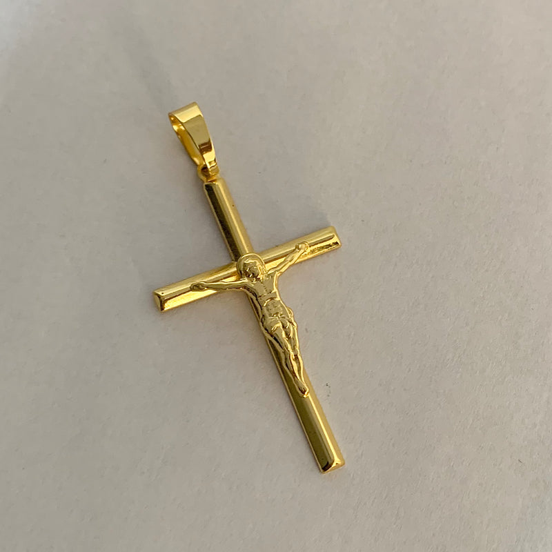 PINGENTE CRUCIFIXO CÔNCAVO COM CRISTO (4,5cm) - BANHADO A OURO 18K