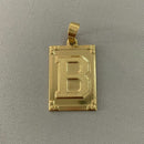 PINGENTE PLACA LETRA (2,7cm) - BANHADO A OURO 18K