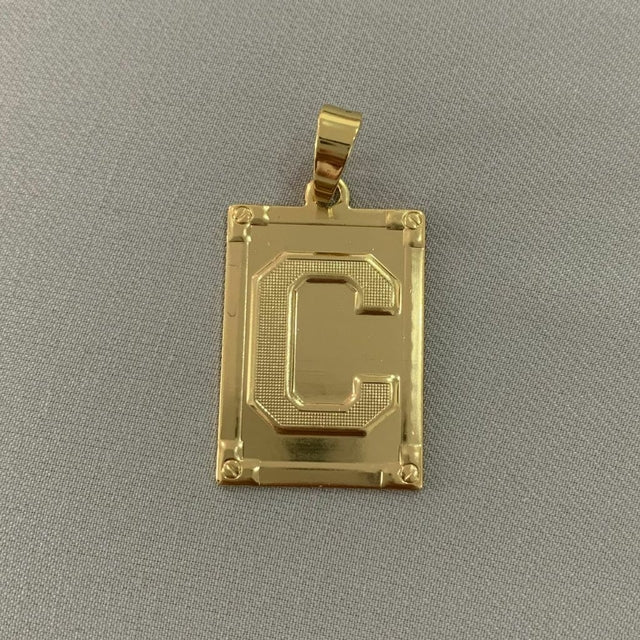 CORRENTE CADEADO (3mm) + PINGENTE PLACA LETRA (2,7cm) - BANHADO A OURO 18K