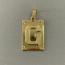 PINGENTE PLACA LETRA (2,7cm) - BANHADO A OURO 18K