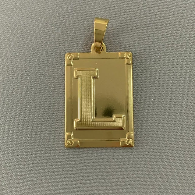 CORRENTE CADEADO (3mm) + PINGENTE PLACA LETRA (2,7cm) - BANHADO A OURO 18K