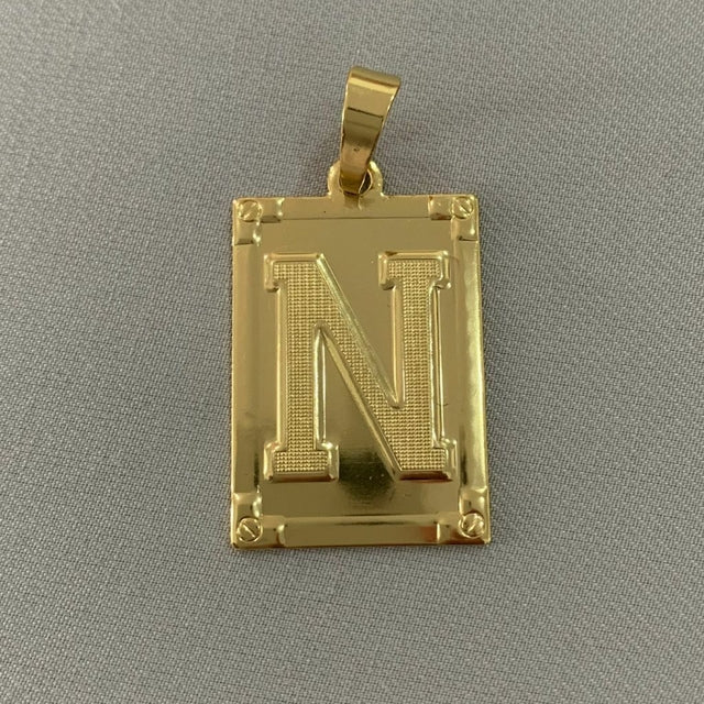 CORRENTE CADEADO (3mm) + PINGENTE PLACA LETRA (2,7cm) - BANHADO A OURO 18K