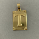 PINGENTE PLACA LETRA (2,7cm) - BANHADO A OURO 18K